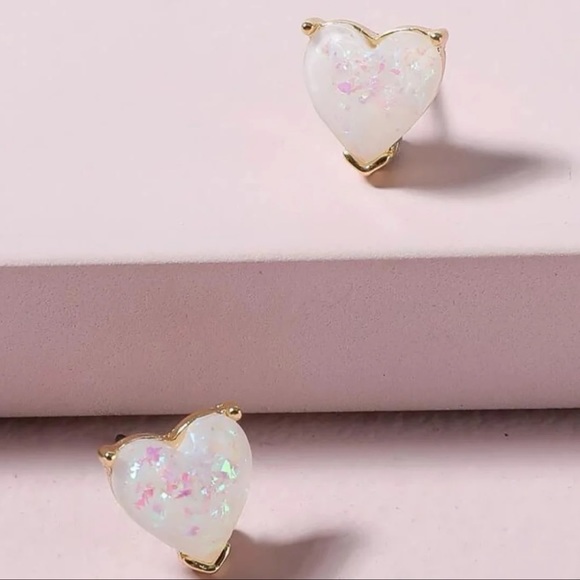 Jewelry - 💕Earrings